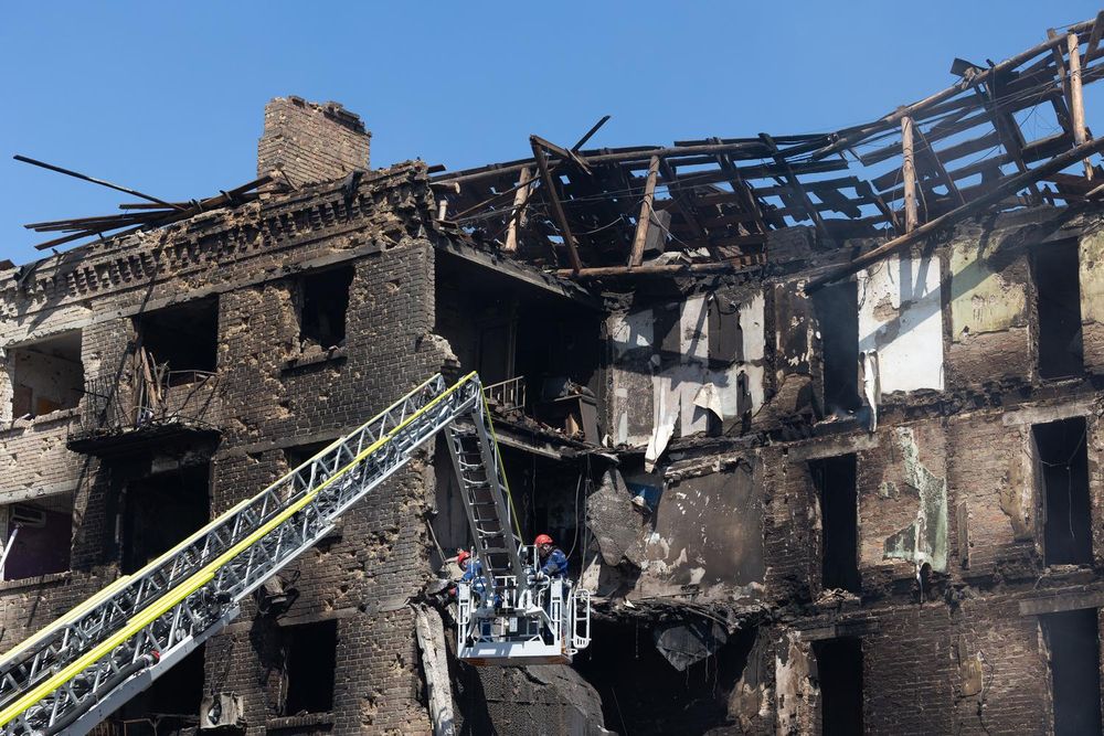 Ucrania denunció un masivo ataque ruso con drones y misiles hipersónicos: hay cuatro muertos y casi 100 heridos.