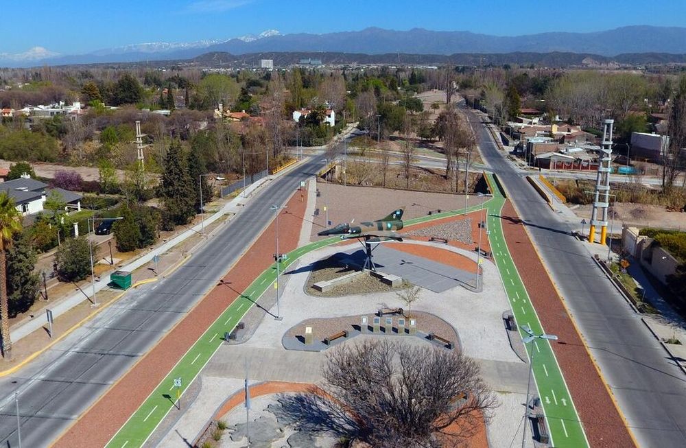 El gobernador Rodolfo Suárez compartió imágenes de Mendoza sin gente y agradeció a los mendocinos por respetar la breve fase 1 que impuso para evitar más contagios de Covid-19. Foto: Gobierno de Mendoza