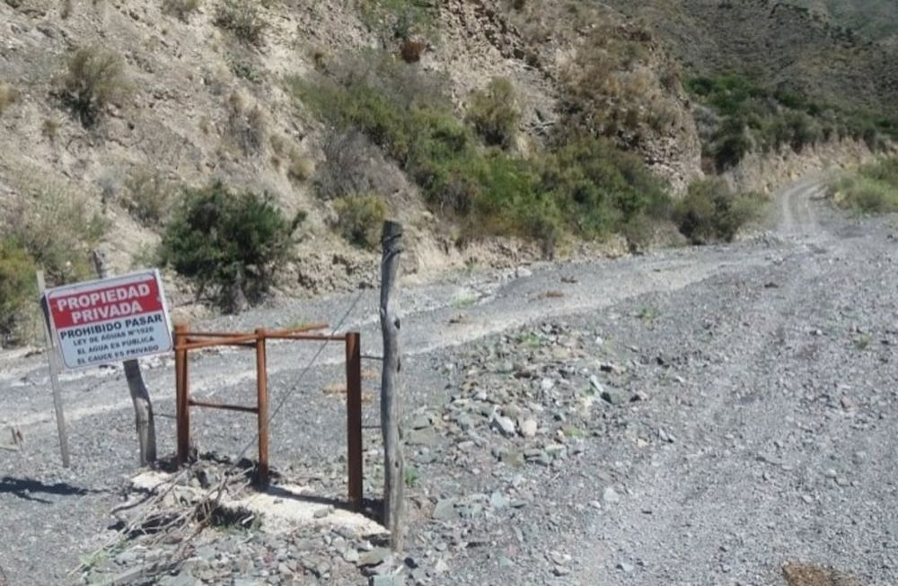 Propiedad privada: El ingreso a la Estancia San Isidro de Las Heras
