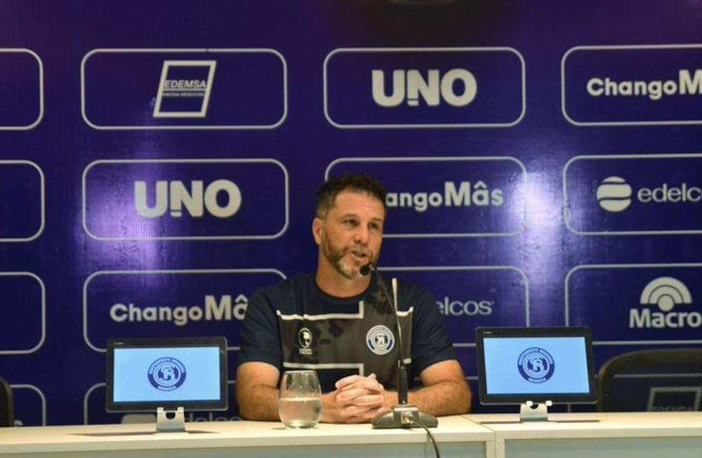 El alineador del Parque, Rodolfo De Paoli, destacó el gran trabajo del equipo en el primer tiempo, aseguró que hay que tener paciencia y que el equipo dio buenas señales de lo que pretende el cuerpo técnico.