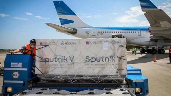 Finalmente partirá mañana el vuelo que buscará dosis de segundo componente de Sputnik