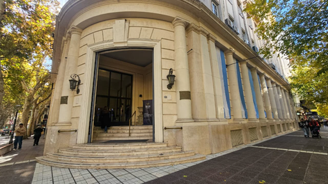 La Bolsa de Comercio de Mendoza vuelve a poner en funcionamiento el mercado de capitales en la provincia. Foto: Ramiro Gomez