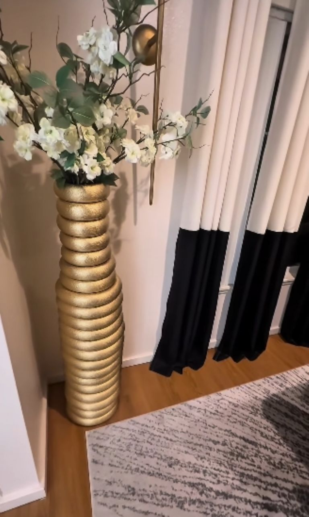 Los flotadores viejos que suelen estar en tu casa pueden pasar a ser adornos impresionantes.