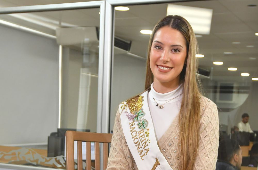 La reina nacional de la Vendimia, Alejandrina Funes, presentó oficialmente su proyecto social: llevar contenidos de Educación Sexual Integral (ESI), autocuidado y salud sexual y reproductiva a adolescentes que viven en residencias alternativas de Mendoza