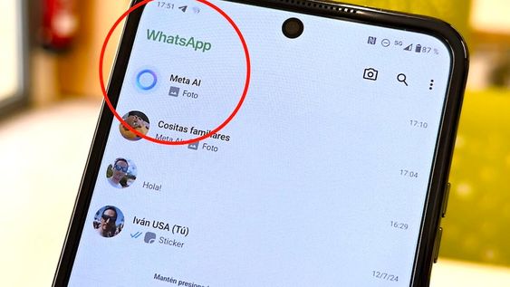 Meta AI comenzó a llegar a WhatsApp y a Messenger de Facebook