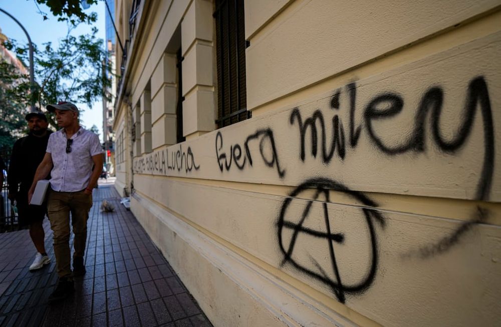 La hipocresía de la Política Económica y el retroceso en Derechos Humanos de Javier Milei