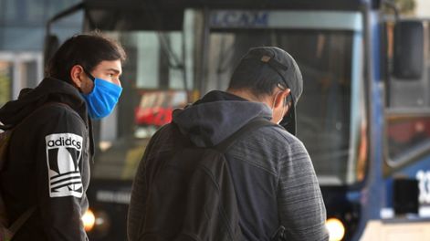 Los Andes | Los trabajadores esenciales de varias provincia del país han sido beneficiados con un bono de ayuda contra la crisis de la pandemia por coronavirus.