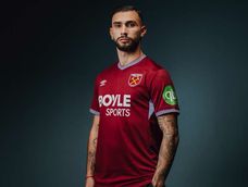 Taty Castellanos, el mendocino que jugará en la Premier League.