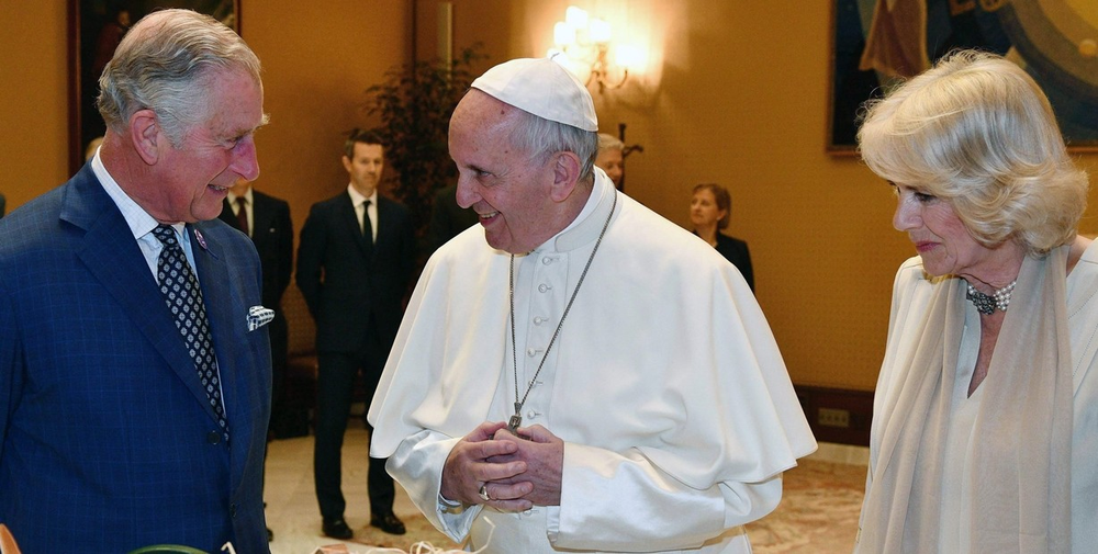 El Papa Francisco había recibido a la pareja real en 2017, cuando Carlos era aún Príncipe de Gales.