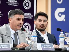 El intendente de Guaymallén, Marcos Calvente, junto al presidente del Concejo Deliberante, Jonathan Mazuela (UCR).&nbsp;