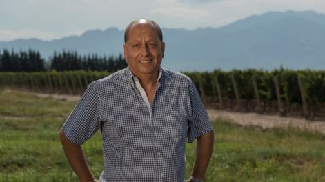 Los Andes | Para González, titular de la Academia Argentina de la Vid y el Vino, caracterizar el Bonarda significó un viaje de descrubrimiento, una aventura que lo llevó por un recorrido de lugares y tiempo.