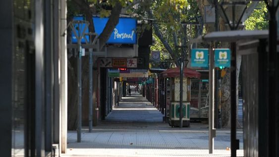 Postales inéditas de Mendoza desierta: estrictos controles y nuevas medidas