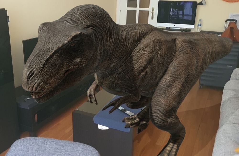 Un Tiranosaurio Rex en un salón. Google ya permite ver 10 especies de dinosaurios mediante realidad aumentada.