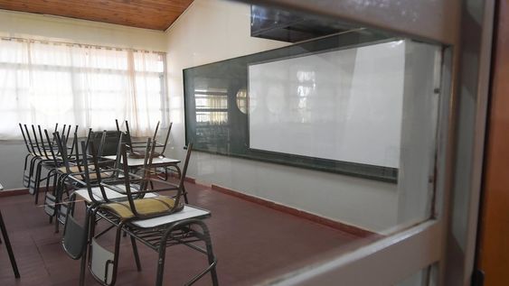 Escuelas evalúan terminar antes las clases para ayudar a los alumnos rezagados. La DGE sostiene que el calendario escolar no se modifica. / José Gutierrez