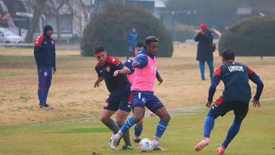 Único grito. El ecuatoriano Jeison Chalá, que fue extremo por derecha, marcó el exclusivo gol en los amistosos de pretemporada. / Gentileza Prensa GDGAT