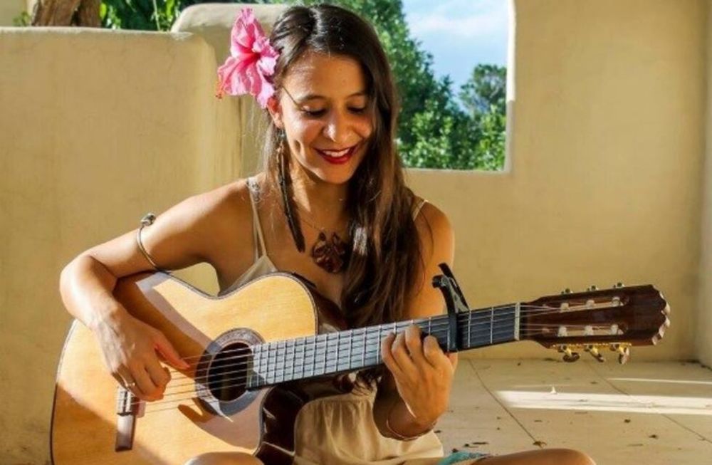 Daniela Trovati esta noche presentará temas de su nuevo disco en el Facebook Live del Imperial de Maipú.