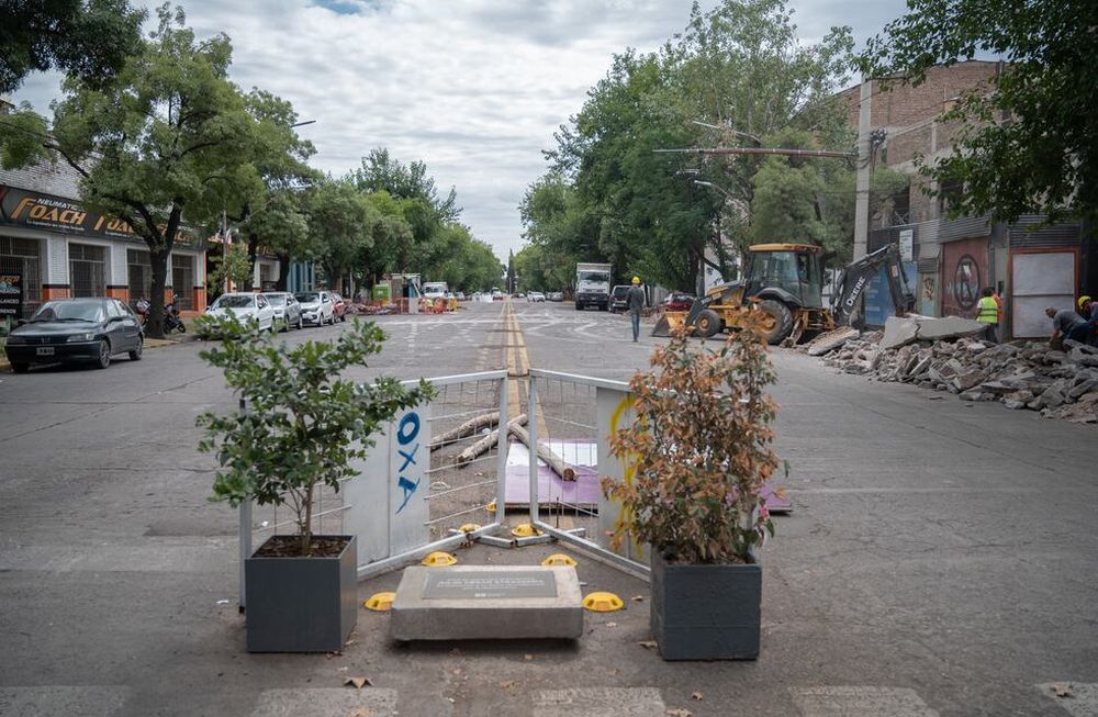 La Ciudad inició la construcción del boulevard Strassera en avenida Mitre
