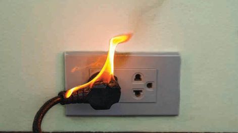 Es indispensable revisar el estado de cada dispositivo eléctrico cada cierto tiempo.