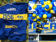 aparecio el dueno de la camiseta que boca elevo al cielo por russo: casi la paso por arriba