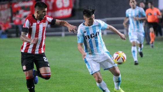 Vélez tiene medio boleto a cuartos