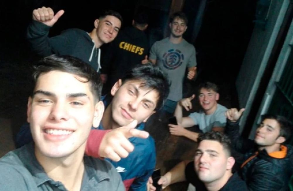 Entre risas: la selfie que se tomaron los rugbiers después de matar a Fernando en Gesell