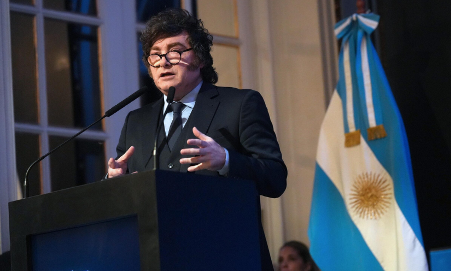 Javier Milei cerrará una cumbre internacional del liberalismo en Buenos Aires y viajará a Chile.
