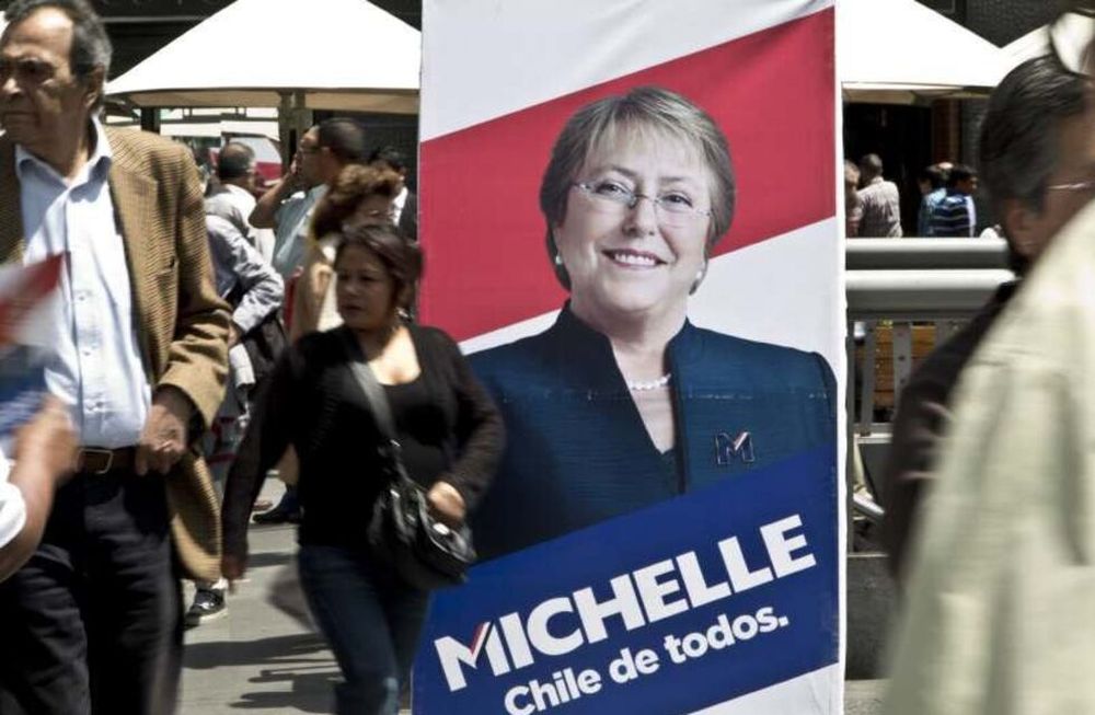 Chile: Bachelet ganará cómodamente según un sondeo