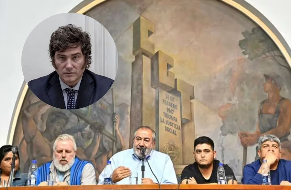 Héctor Daer, secretario general de la  Confederación General del Trabajo al habla, junto a Alejandro “Peluca” Gramajo,  Esteban “Gringo” Castro, Pablo Moyano, Hugo Yasky y Hugo “Cachorro” Godoy. Foto: Gentileza