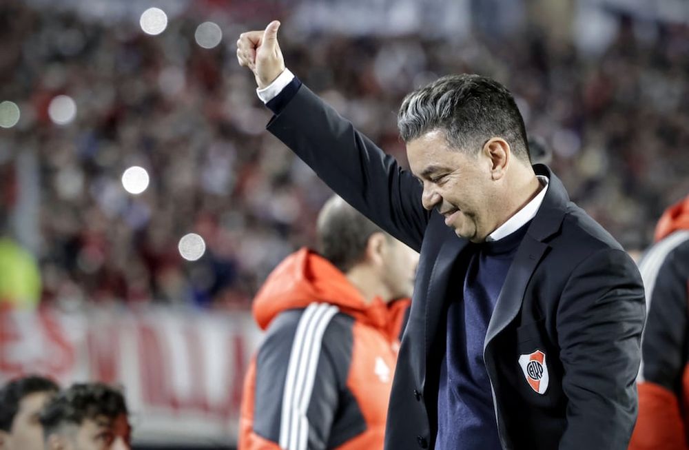 Tribuna de River celebrando el regreso de Marcelo Gallardo a las Conducción Técnica. / Gentileza.