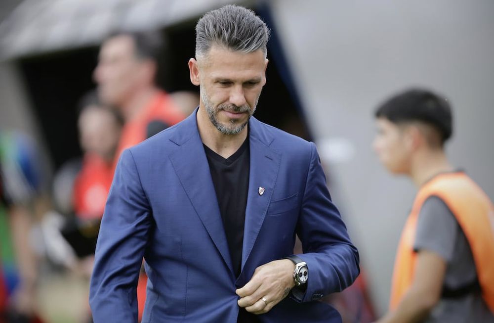Martín Demichelis, DT de River ante Riestra en la derrota 0-2. (Fotobaires).