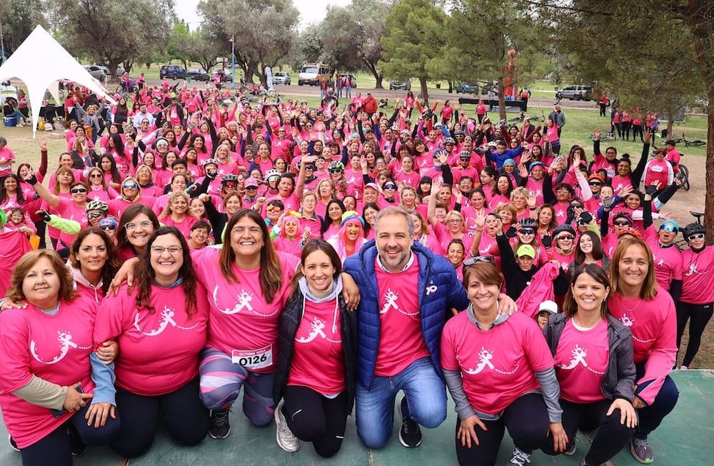 “Por ella, por mí, por todas”: la caminata en Maipú para concientizar sobre la lucha contra el cáncer de mama