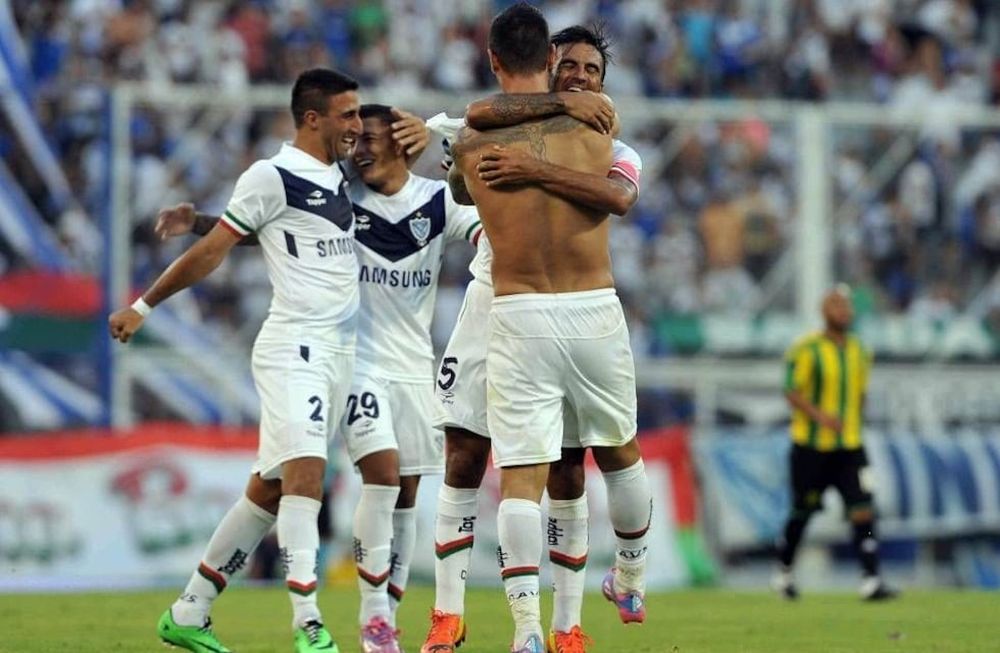 Vélez fue más y le ganó bien a Aldosivi en el inicio del campeonato de 30 equipos