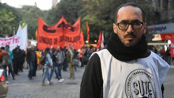 El SUTE reclama que los docentes reemplazantes ocupen cargos.