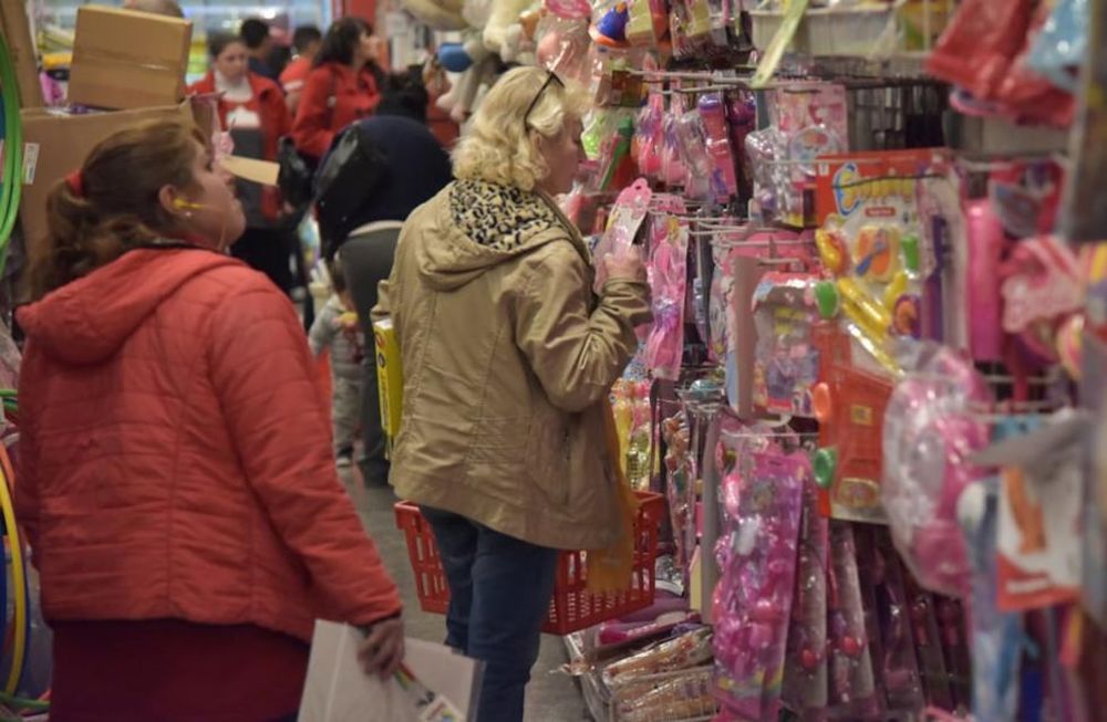Falta poco para el Día de las Infancias, motivo por el que quería compartirte un material sobre las expectativas del ventas del sector juguetero para esta fecha: con un 50% de incremento respecto a los precios del año pasado, el sector espera ventas promedio entre $4500 y $5500.