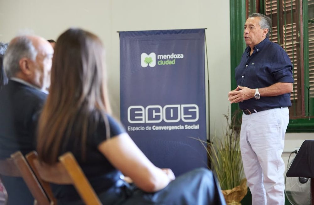 Los expertos internacionales que vinieron al Congreso del Agua tuvieron una jornada de trabajo con los técnicos de Irrigación