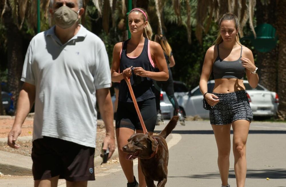 Se esperan altas temperaturas el jueves en Mendoza. - Orlando Pelichotti / Los Andes