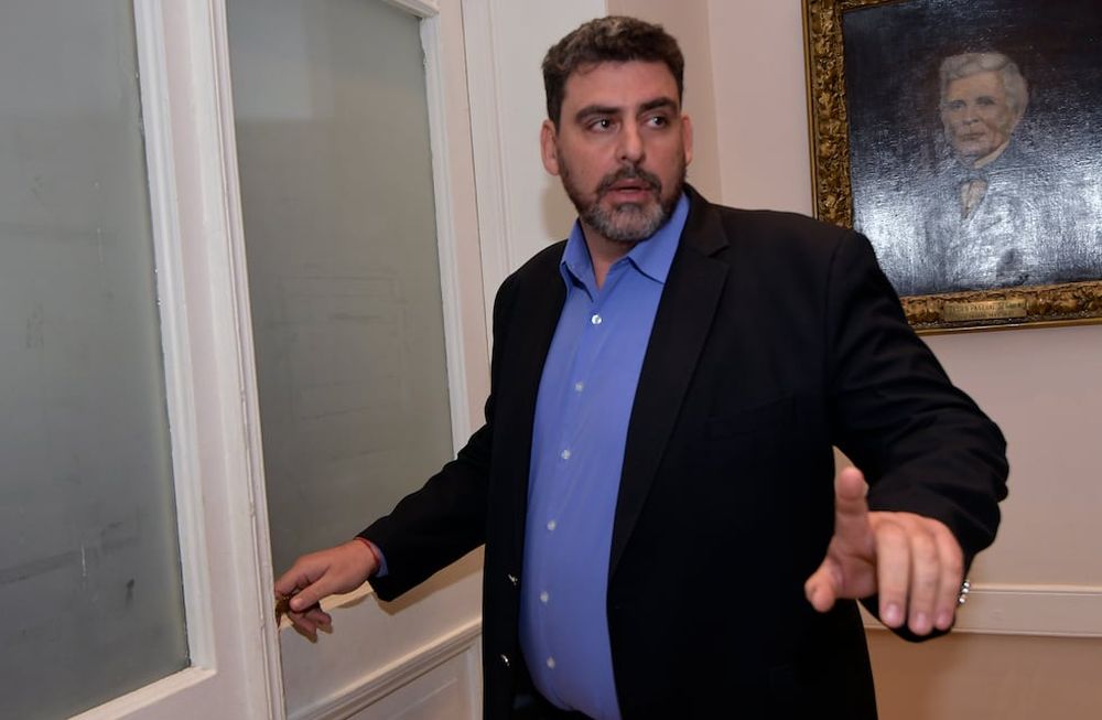 16  Mayo 2022 PolíticaCrisis sanitaria -  A raíz de la renuncia masiva de médicos anestesistas en los hospitales públicos de  Mendoza por un conflicto salarial, se desarrollaron en la Legislatura provincial reuniones, con Ana María Nadal, Ministra de Salud, Desarrollo Social y DeportesMartín Kerchner Tomba Foto: Orlando Pelichotti - Los Andes