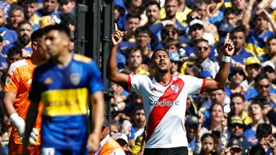 La AFA dio a conocer los audios del VAR.