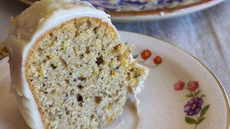 Torta de naranja y chocolate blanco.