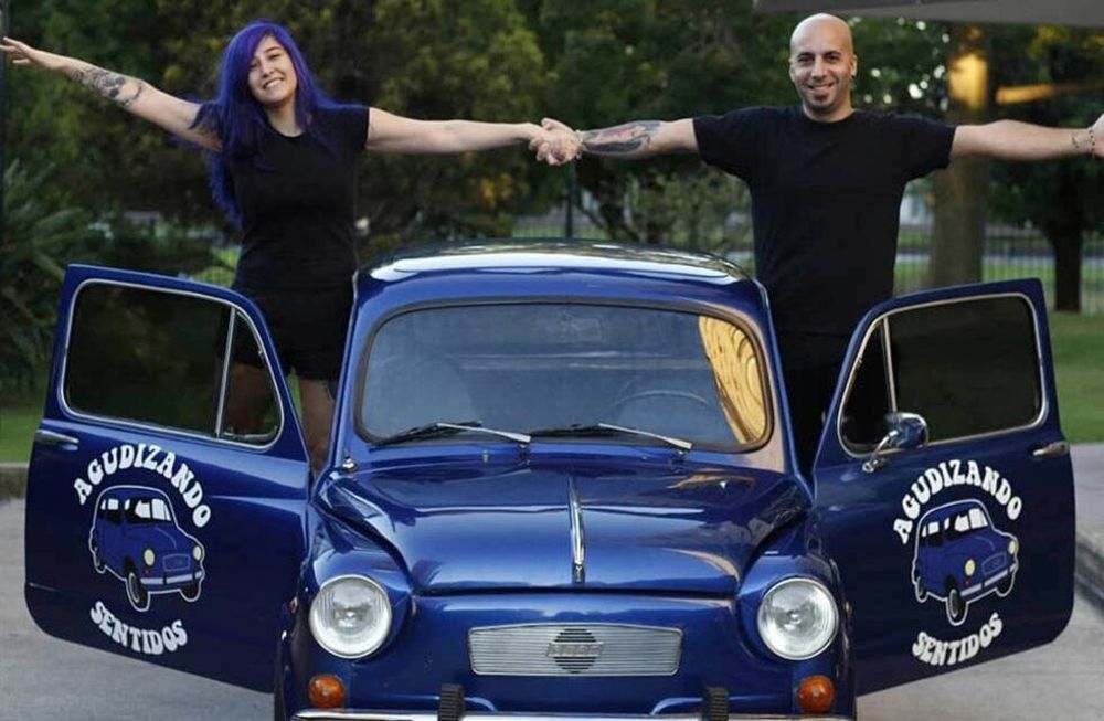 Recorren el mundo en un Fiat 600 pero los desvalijaron en San Rafael