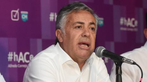 Los Andes | El senador nacional Alfredo Cornejo dió una conferencia de prensa, acompañado por el gobernador Rodolfo Suarez y referentes de Cambia Mendoza. Foto: Mariana Villa / Los Andes