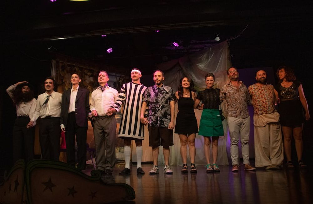 “Por fin la noche” encabeza la cartelera del espacio cultural de plaza Independencia que, este viernes 19, dará inicio a la programación del año.