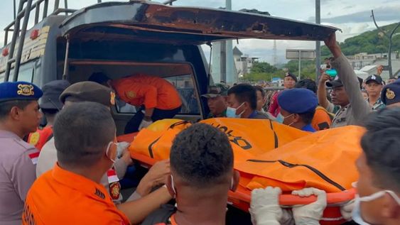 Un tercer cuerpo sin vida fue hallado en la tragedia de la familia española tras el hundimiento de la embarcación.&nbsp;