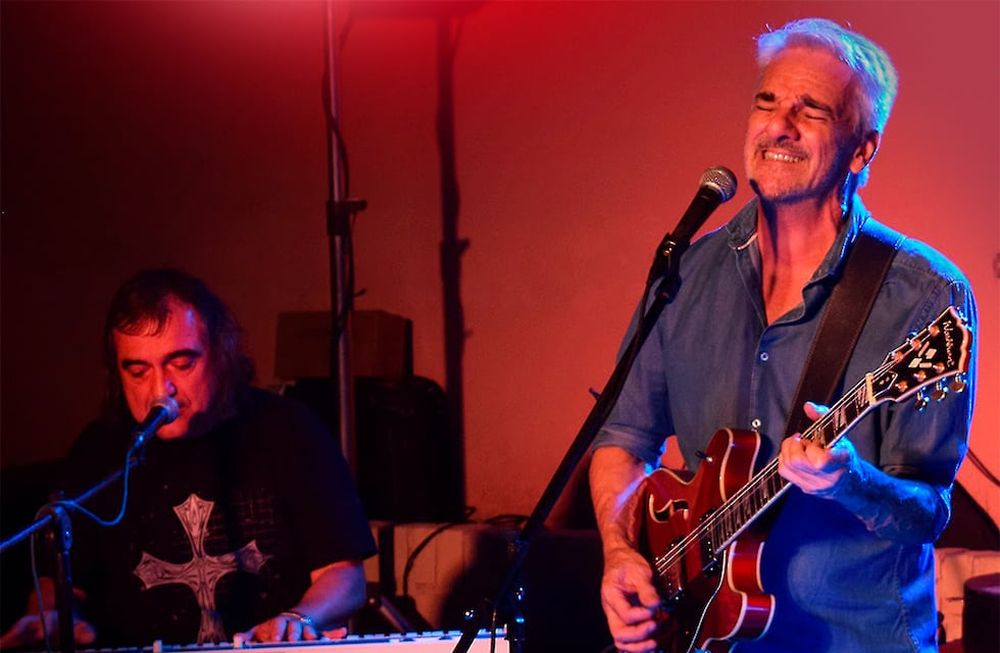 El reconocido músico rosarino se presenta en Mendoza junto a Marcelo López.