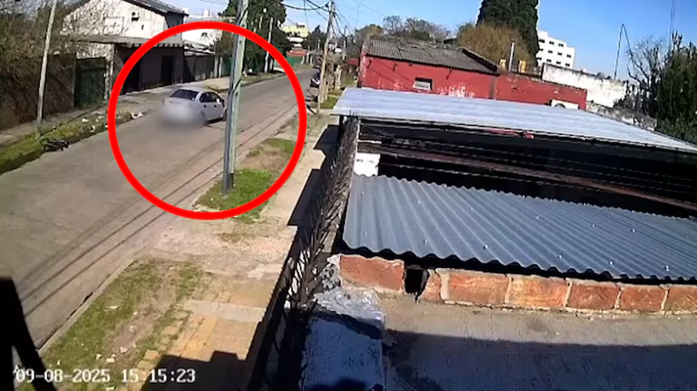 Conductor de app atropelló a un ciclista, se bajó para correr el cuerpo y luego escapó