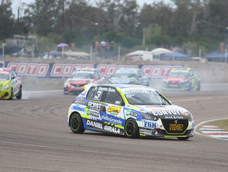 El motor del auto de Gonzalo Antolín se rompió en el quinto giro de la final de Clase 2 y frustró el sueño de campeón frente al público mendocino.&nbsp;