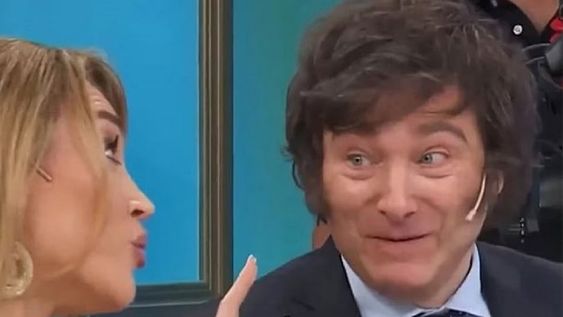 Con una escena de Mi Villano favorito, se sigue haciendo viral el romance del momento.