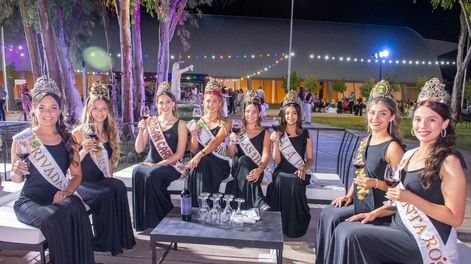 Brindis de las reinas de la Vendimia 2024 en San Martín.