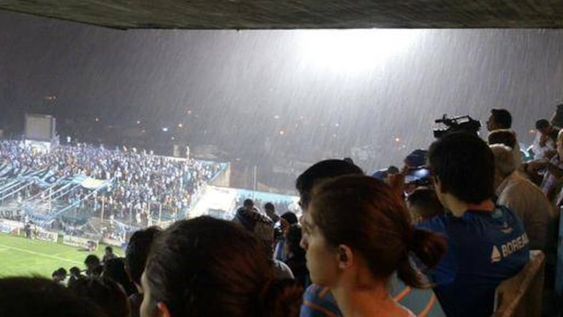 Las intensas lluvias obligaron a suspender Atlético Tucumán - Dálmine