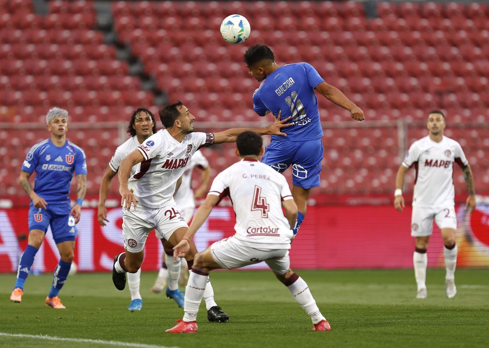 Fútbol. Un tiempo para cada uno. En el primero fue más el lenco Granate, mientras que los azules fueron superiores en el complemento. Todo se dirime el jueves próximo.